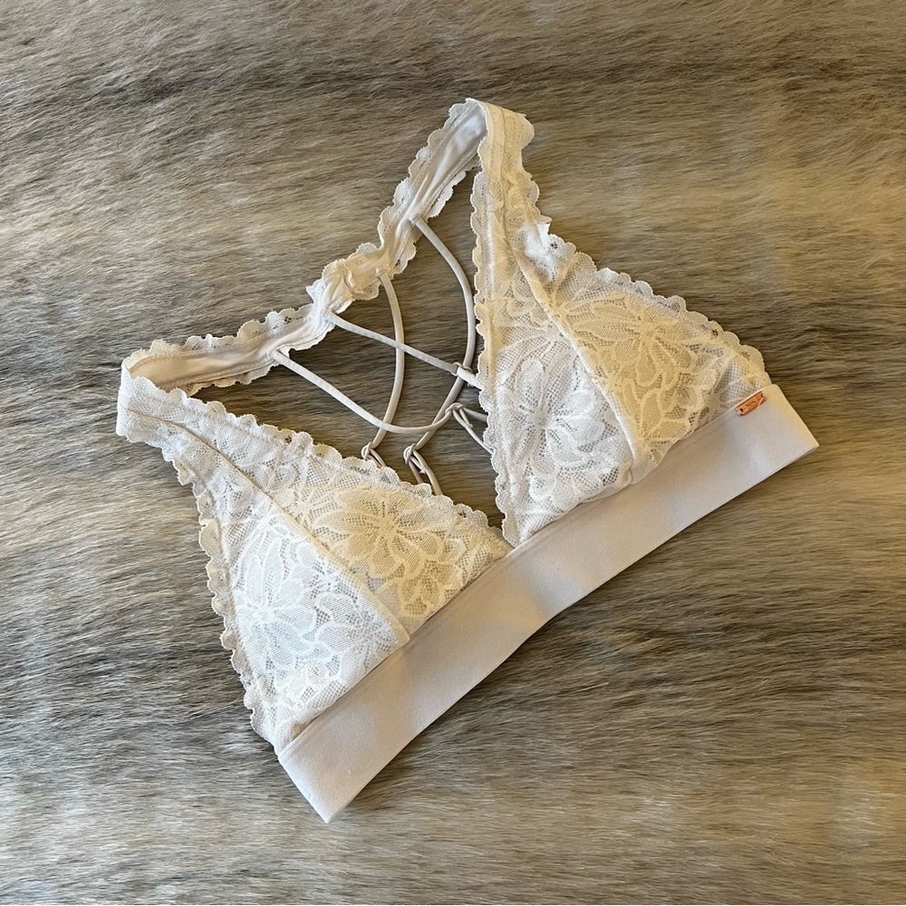 PINK by VICTORIA’S SECRET Bralette Bra S Solid White Strappy Lace Banded Halter